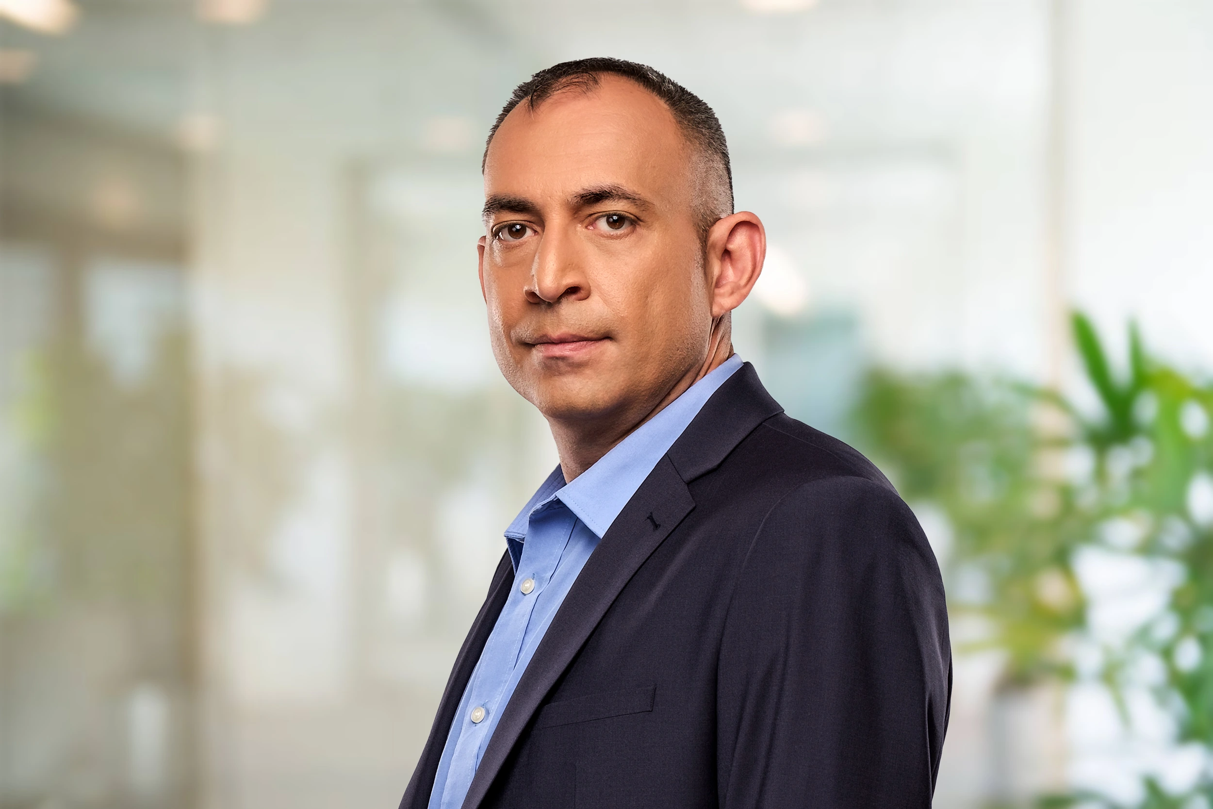 Dr. George Popescu